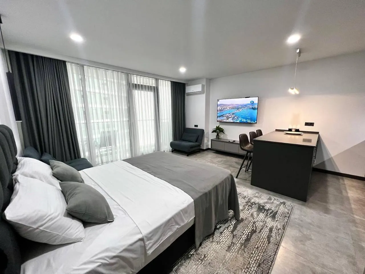 Modern Apartments On The Seacoast, Batumi View 0*,