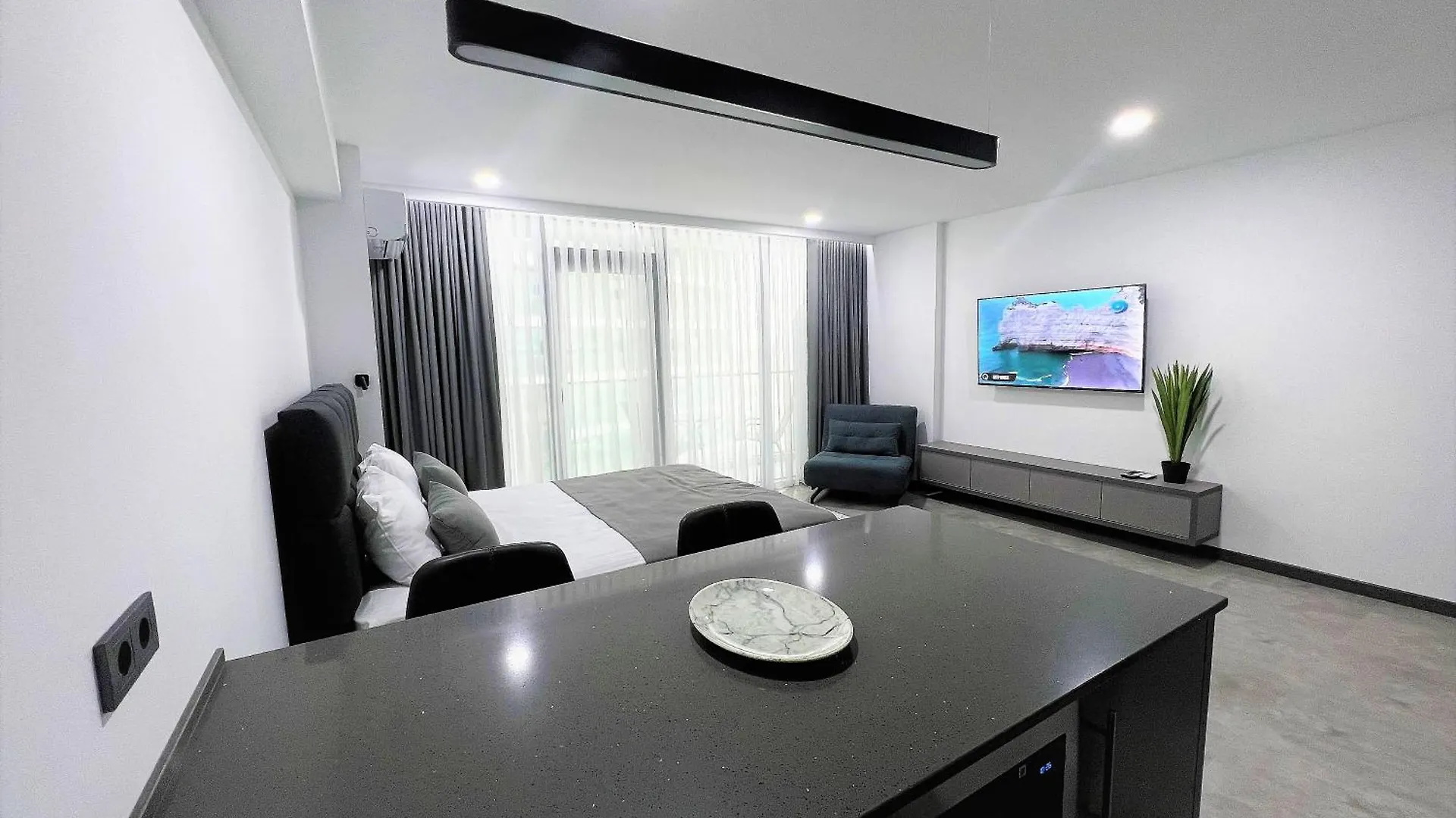Modern Apartments On The Seacoast, Batumi View